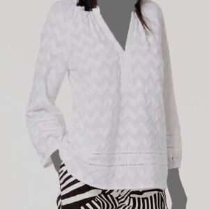 Trina Turk White 3/4 Sleeve V-Neck Blouse